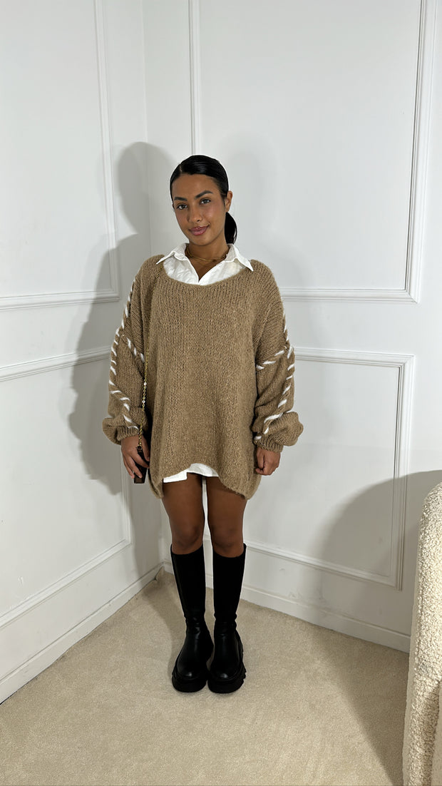 Pull ample surpiqûre [ camel ]